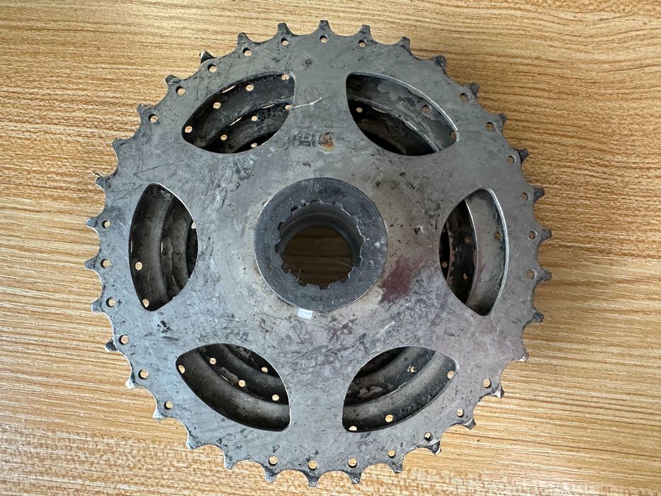 Касета 9 шв. Shimano Deore CS-HG50-9 11-32T. Made in Japan