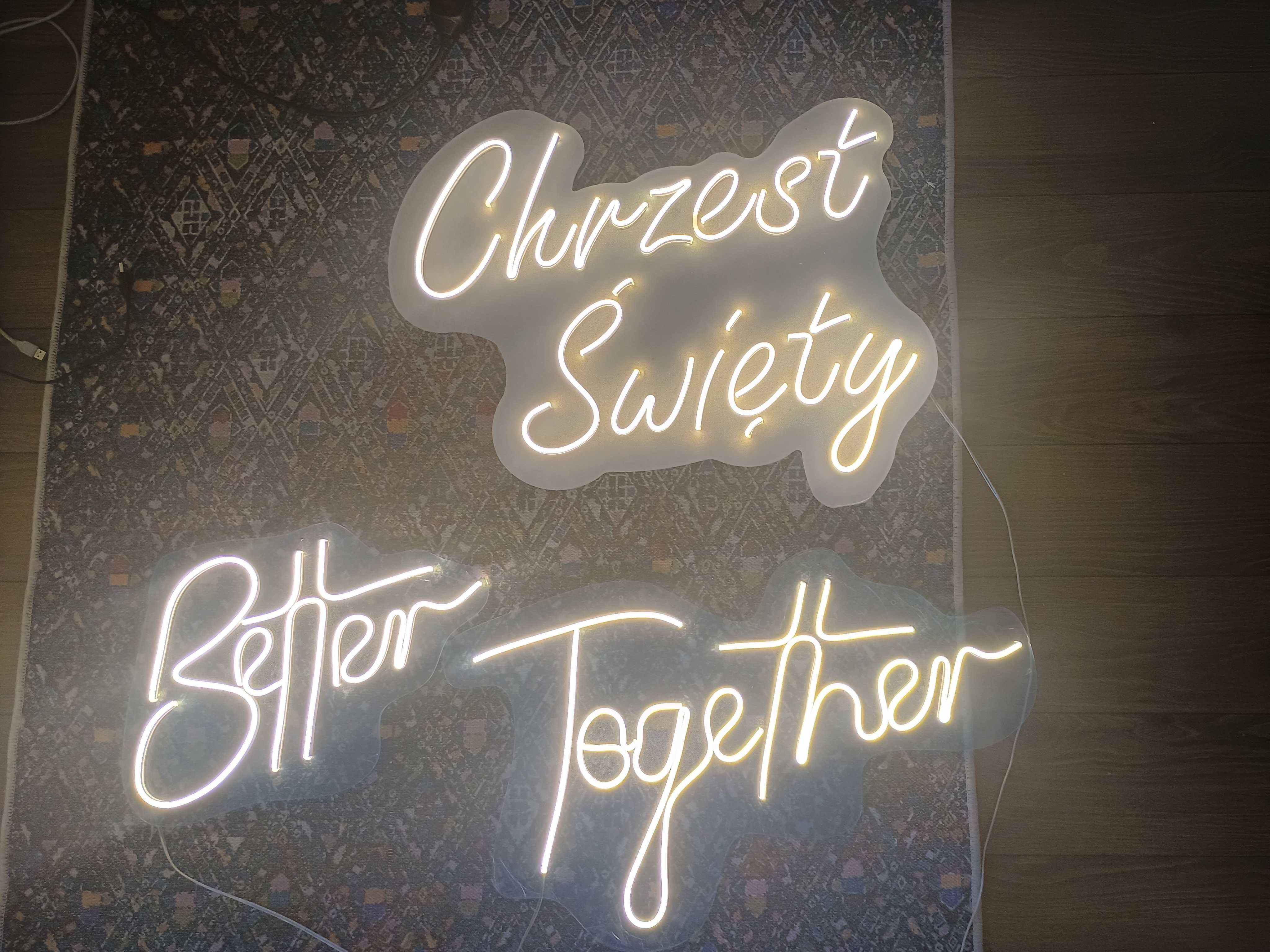 Napis LED na plexi Better together