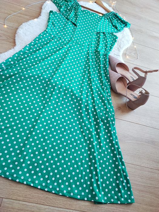 Elegancka sukienka w grochy Midi L40 wieczorowa retro