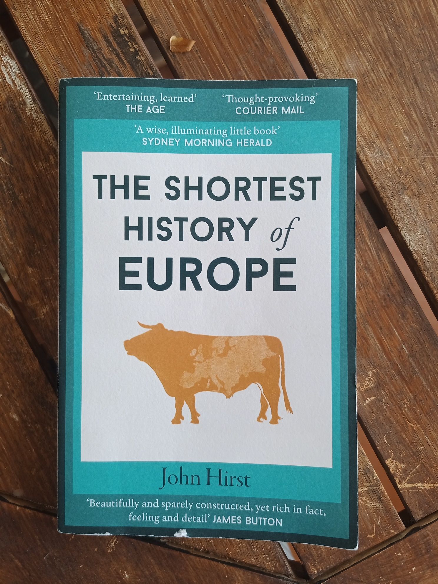 Livro the shortest history of Europe