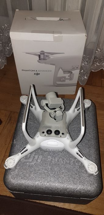 Dji phantom 4 Advanced w bdb stanie