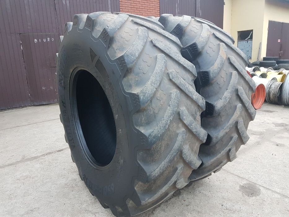 Opony 650/85R38 BKT Bieżnik 40%