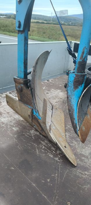 Продам плуг оборотний Lemken opal 110 3+1