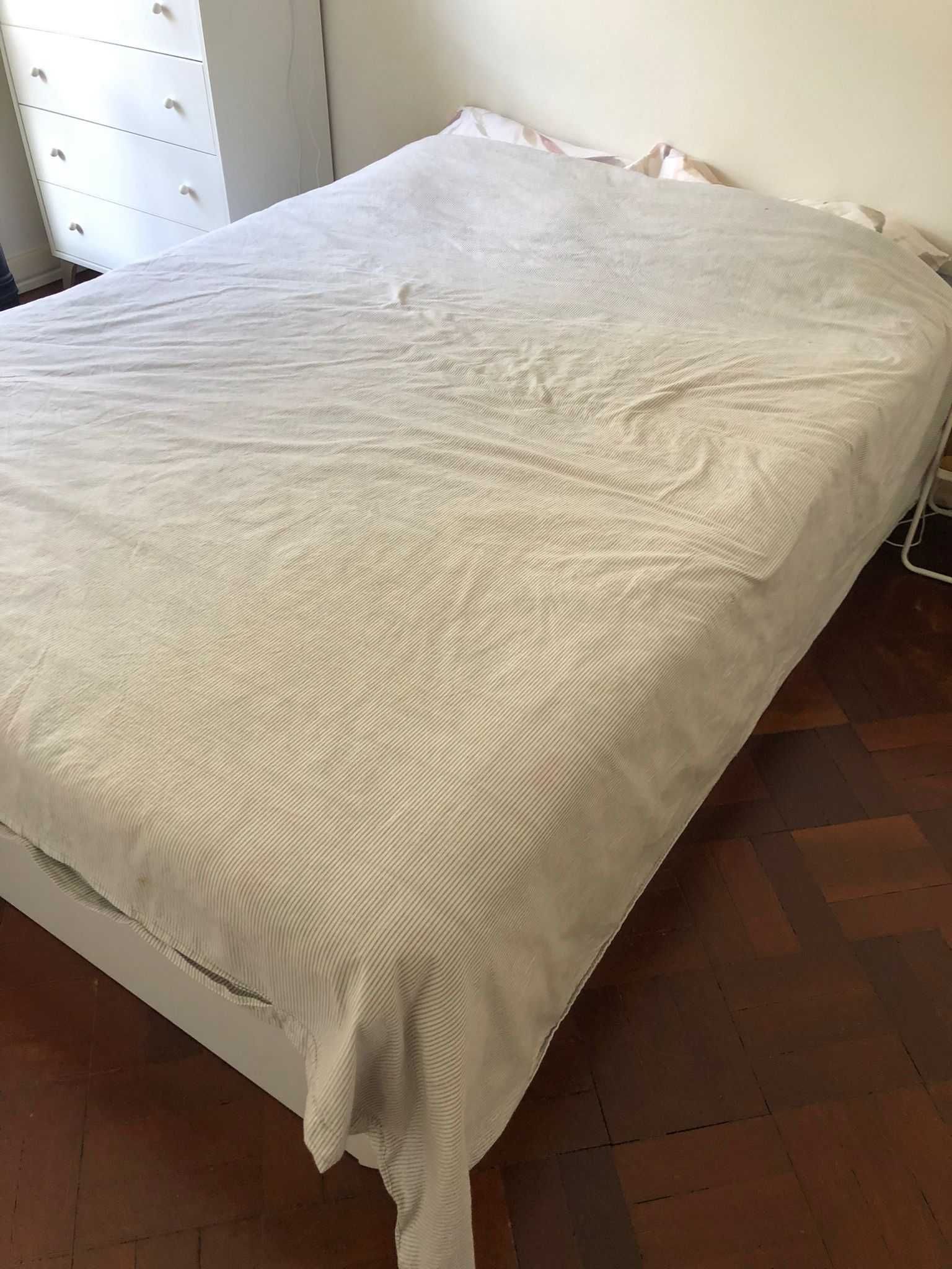 Cama casal baú + colchão ortopédico (190x140cm) HomyCasa