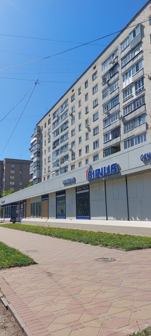 Продам класну 4х кім. 3/9 цегл.в Центрі