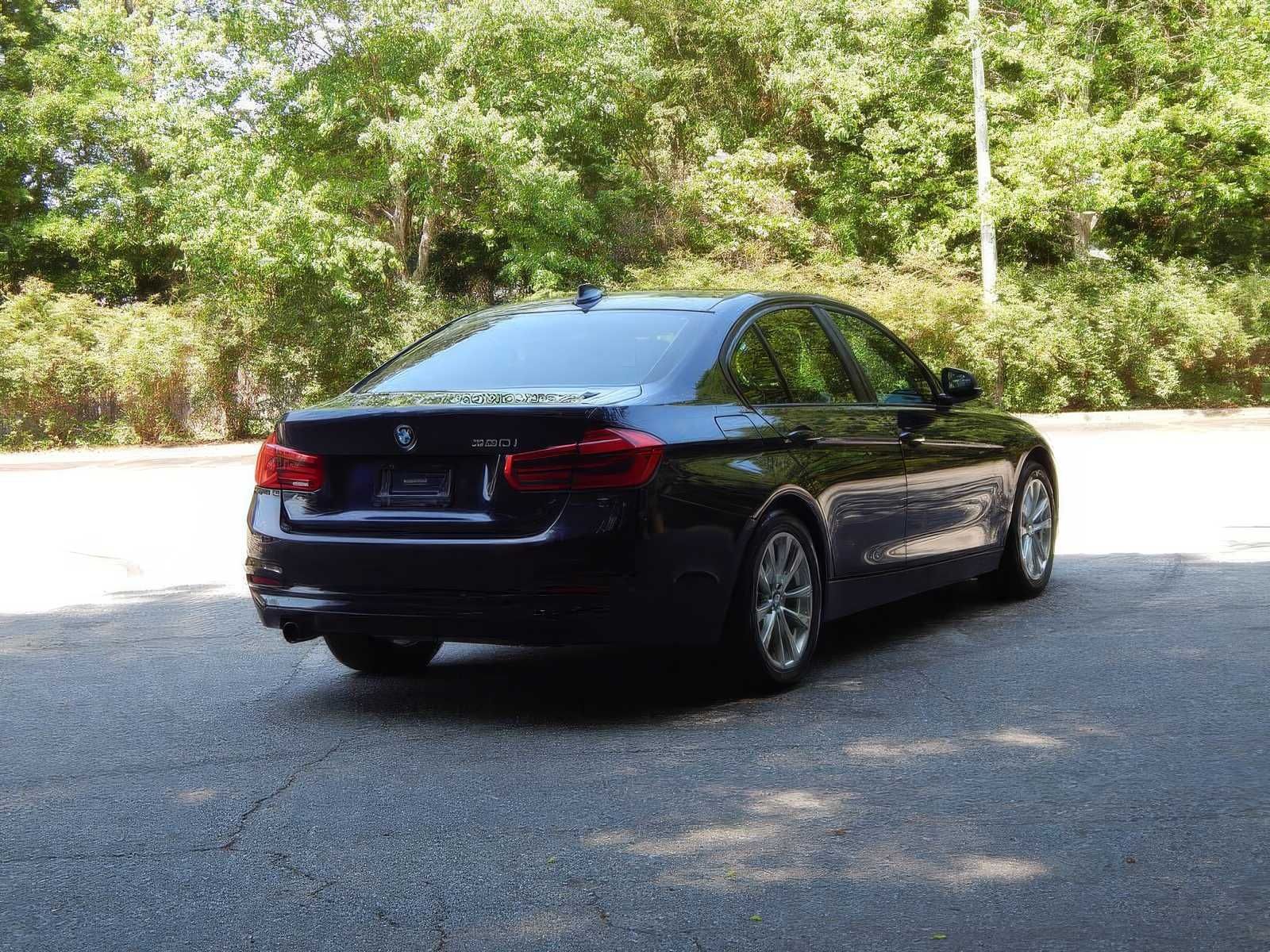 2017 BMW 3 Series 320i