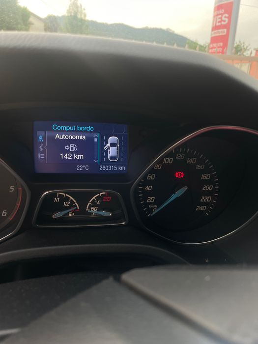 Ford Focus TDCi 5 portas Castanho