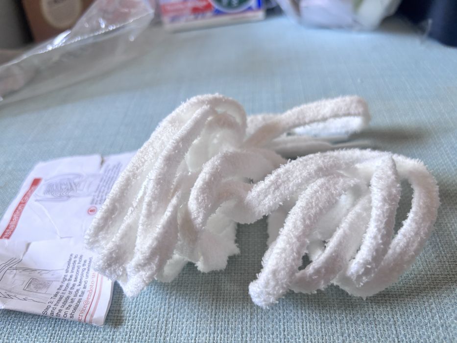 Grube puszyste frote sznurowadła 140 cm białe