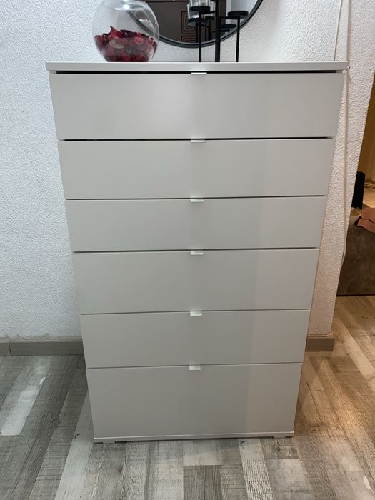 Cômoda Ikea 6 gavetas