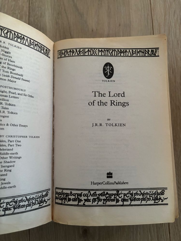 The lord of the rings - J.R.R. Tolkien j. angielski