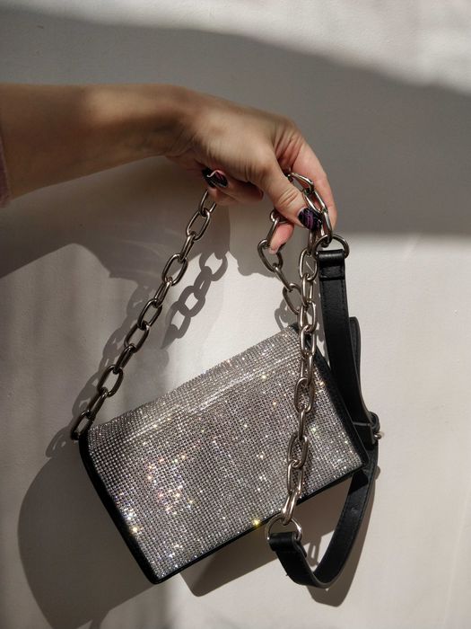 Жіноча сумка Estro в стразах