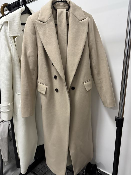 Жіноче пальто міді