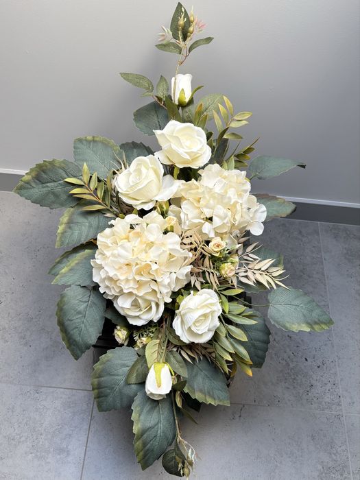 Kompozycja nagrobna stroik na płyte