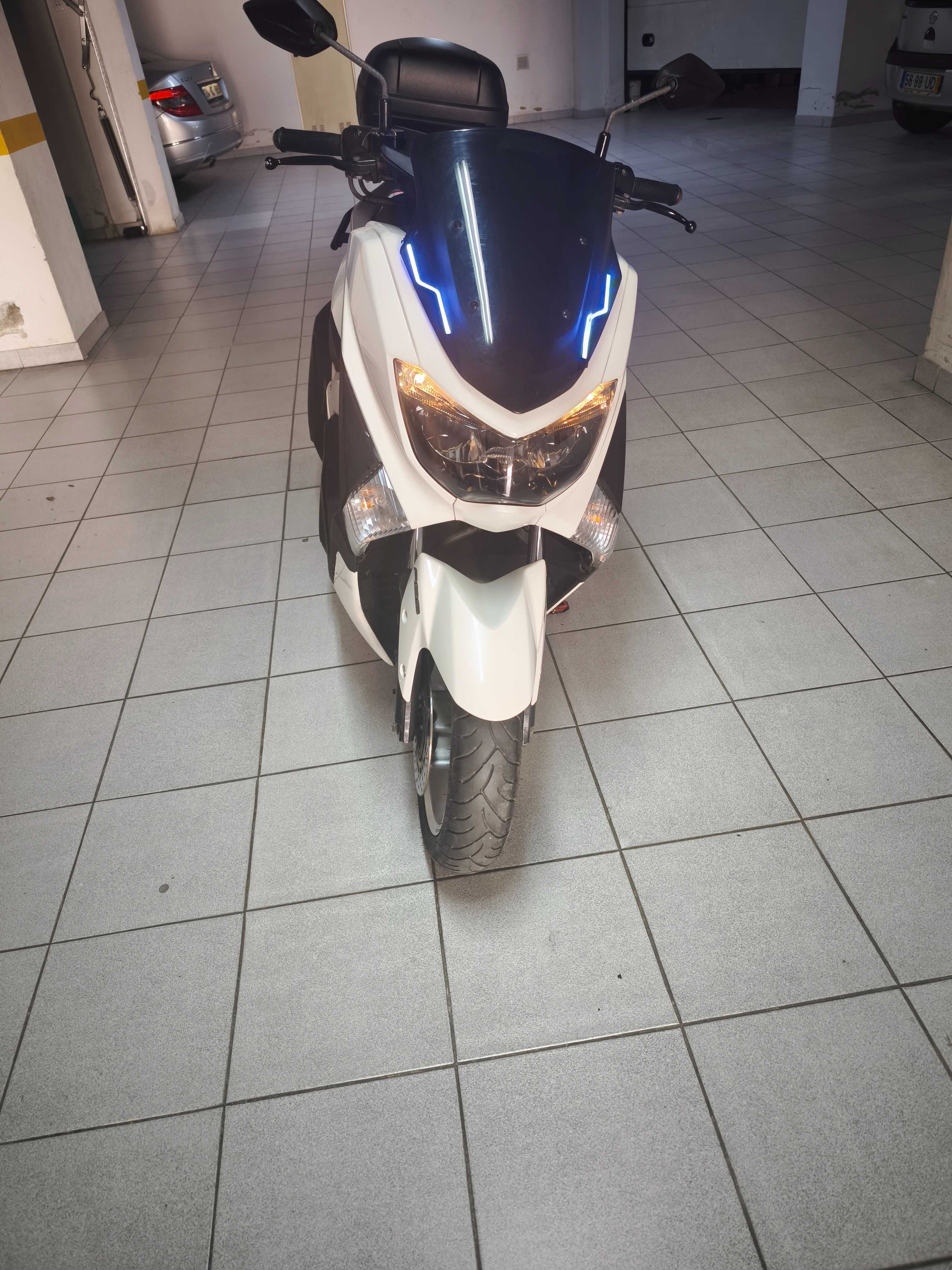 Yamaha nmax 125 excelente estado