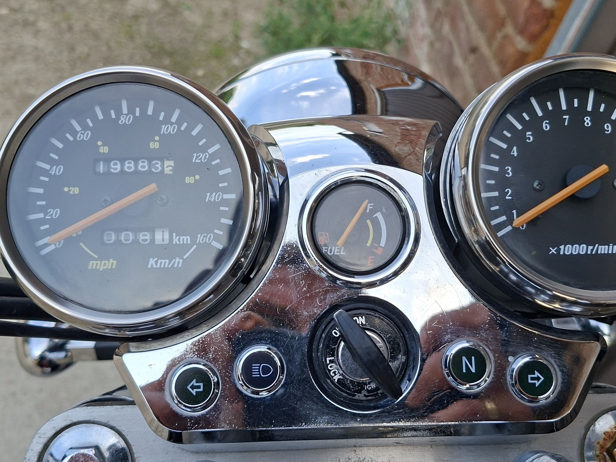 Hyosung Aquila GV250 rok 2009 transport pod dom