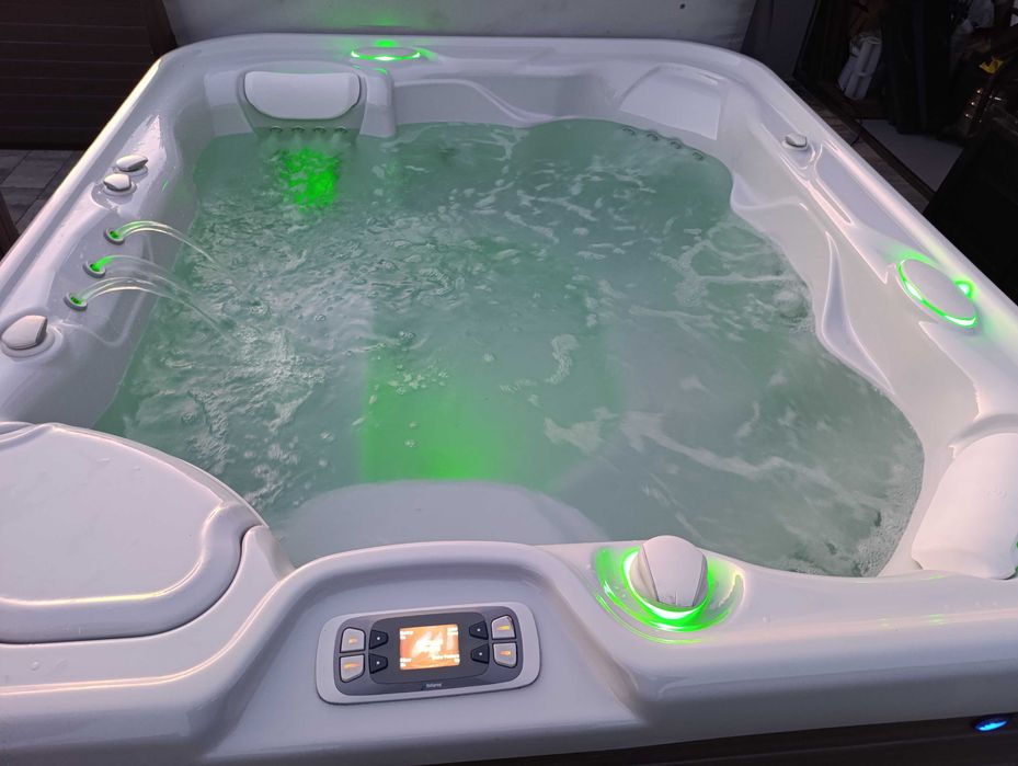 Spa hot tub jacuzzi balia Bania Hot spring