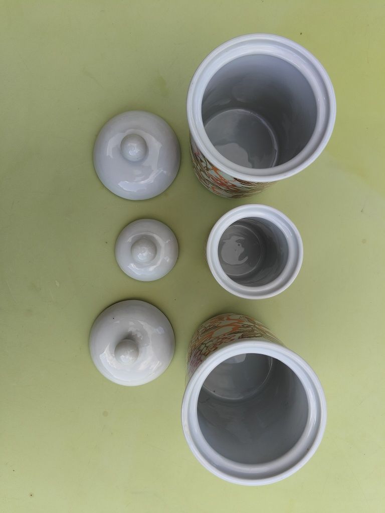 Porcelanowe pojemniki bogucic