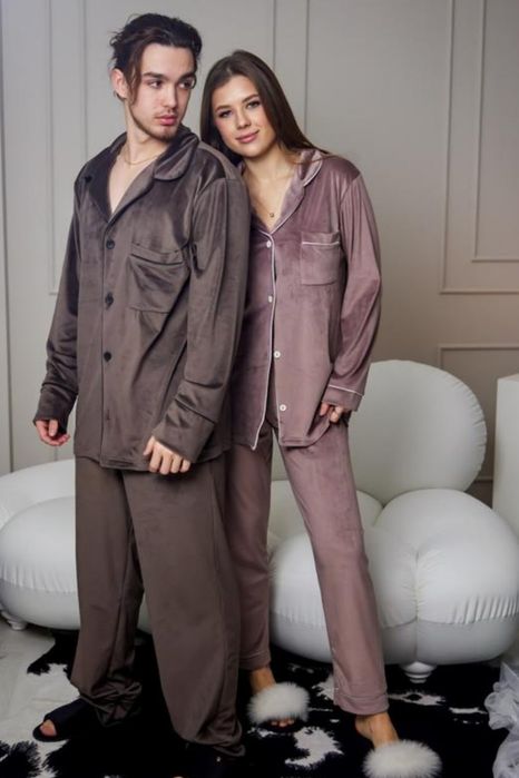Велюрова пiжама на гудзиках