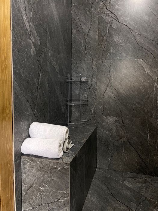 Подобова оренда будинку з чаном у Львові вул. Медової Печери