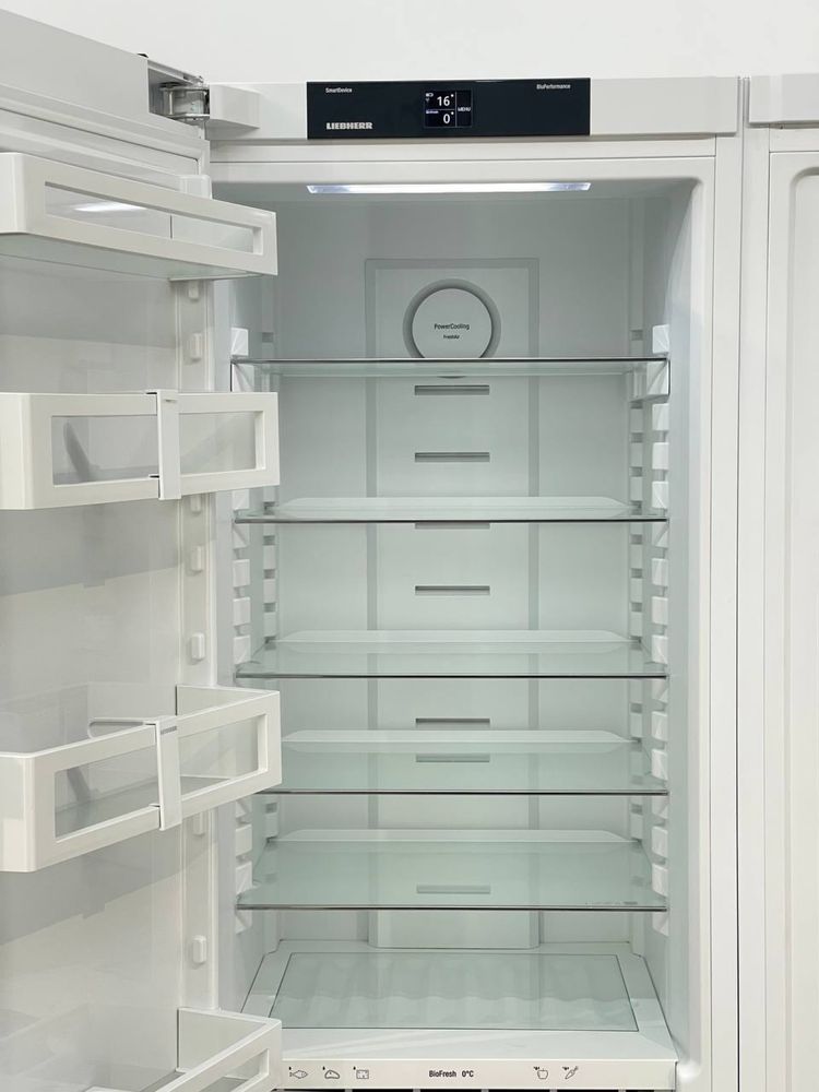 КОМПЛЕКТ LIEBHERR 2022 року холодильна (KB4330) + морозильна (FNc5277)