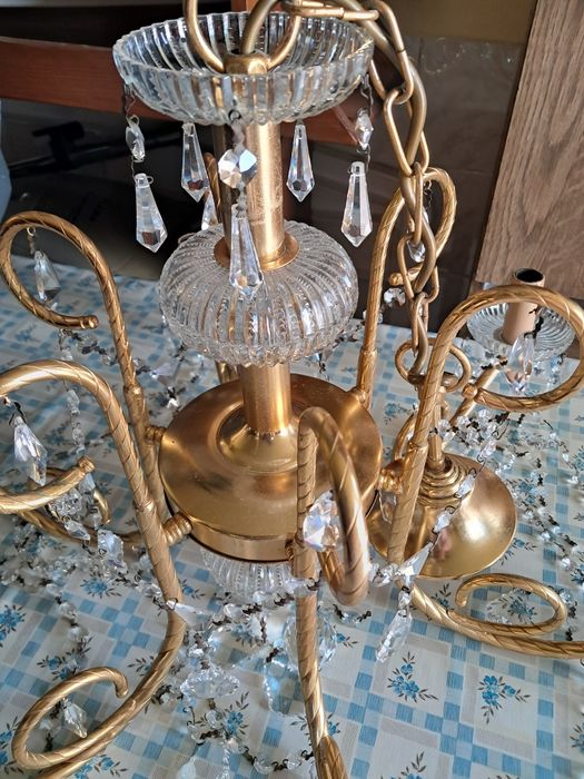 Candeeiro  de tecto  espetacular.