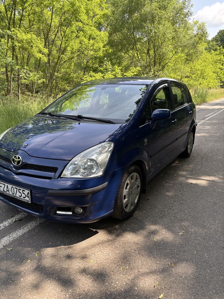 Toyota Corolla Verso 2.0D 7 osób