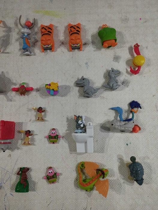 Lote Figuras Diversas MacDonalds