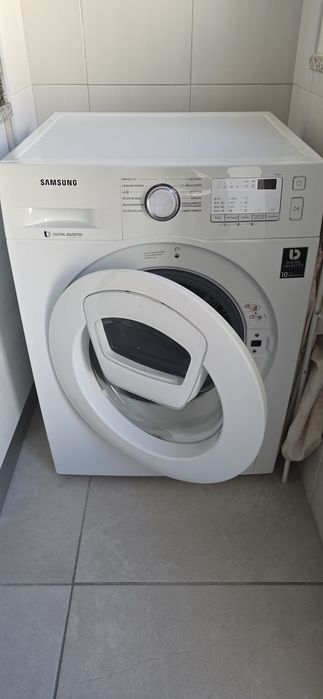 Máquina de lavar roupa Samsung