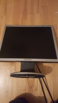 Monitor Samsung . Sprawny