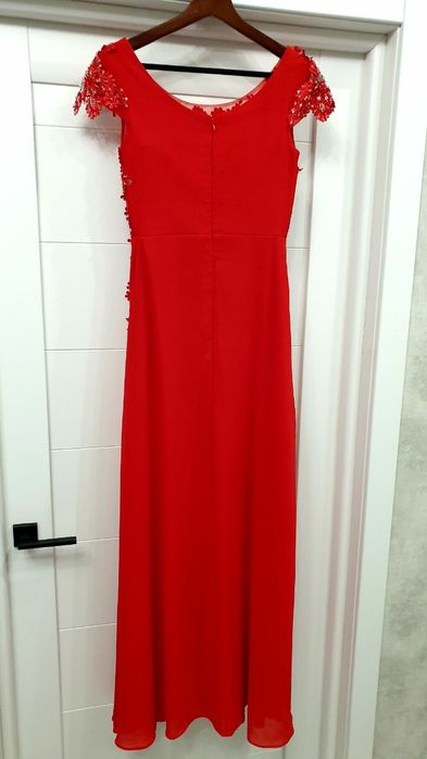 Платье на выпускной  коктейльное, нарядное