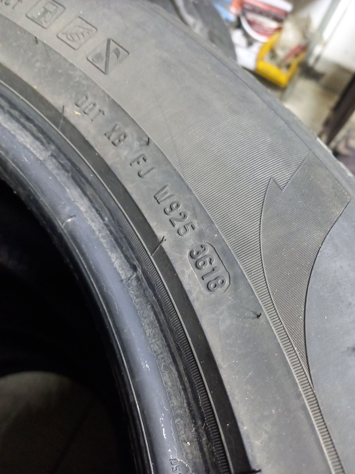 4 Opony zimowe 275/50r20 PIRELLI 5-6mm