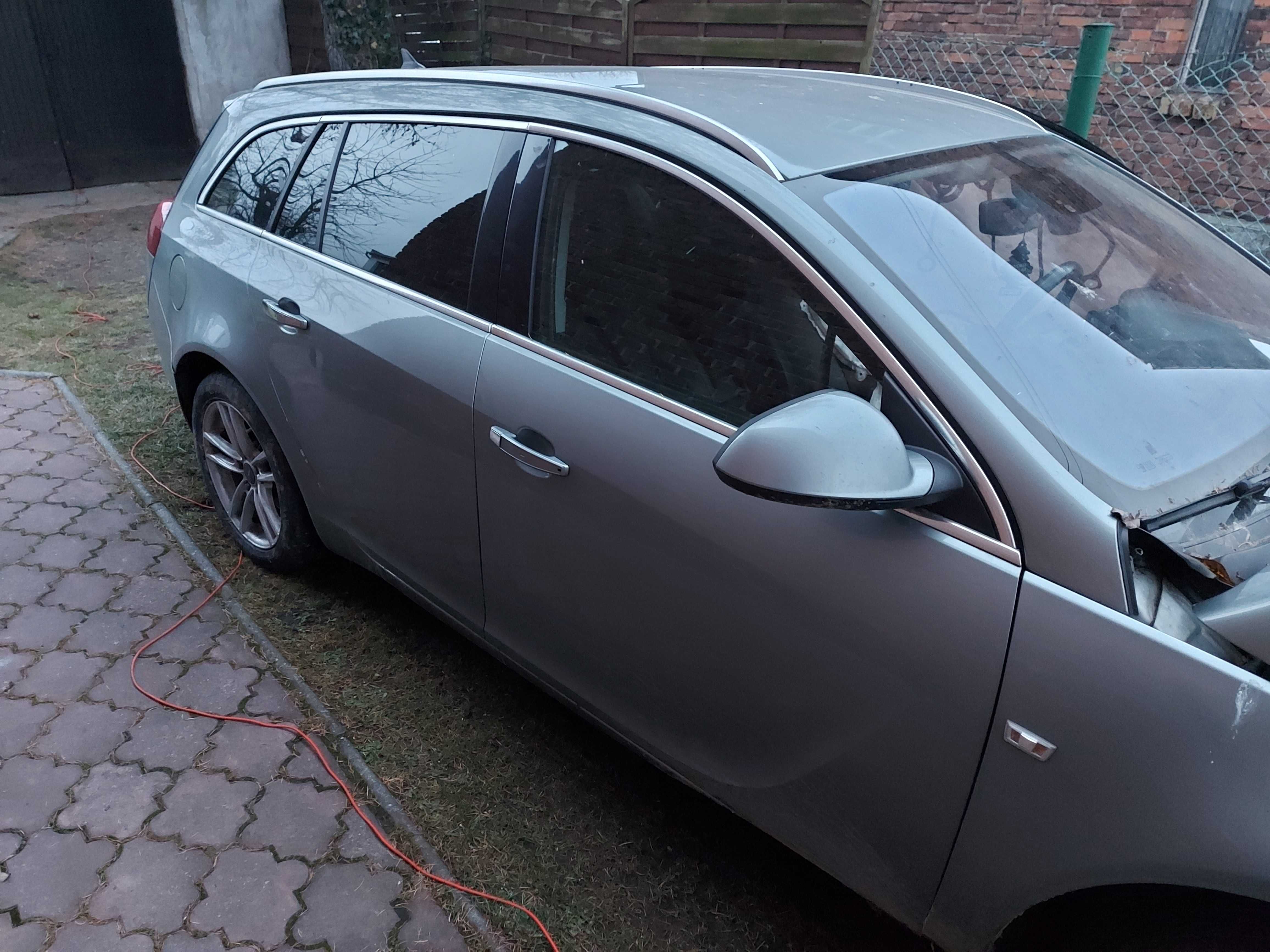 Opel Insignia A KOMBI 08-17 Drzwi Prawe tył EUROPA Z179
