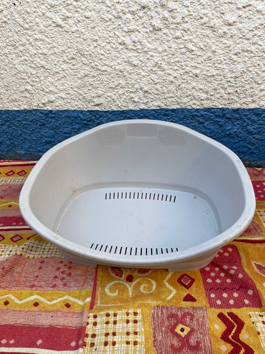 Cama para animais de estimação cinzenta