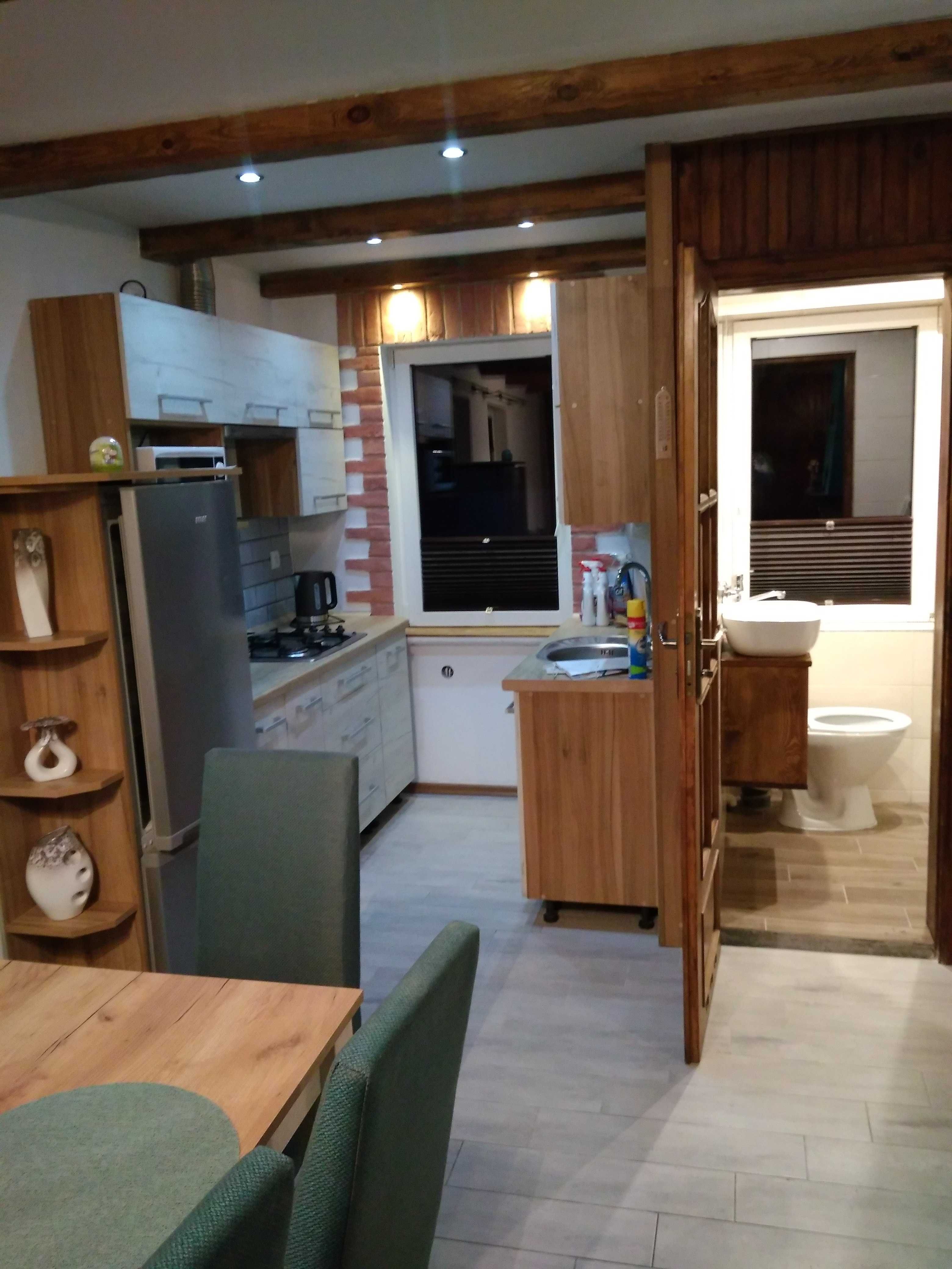domek, apartament, noclegi nad jeziorem, dla pracowników