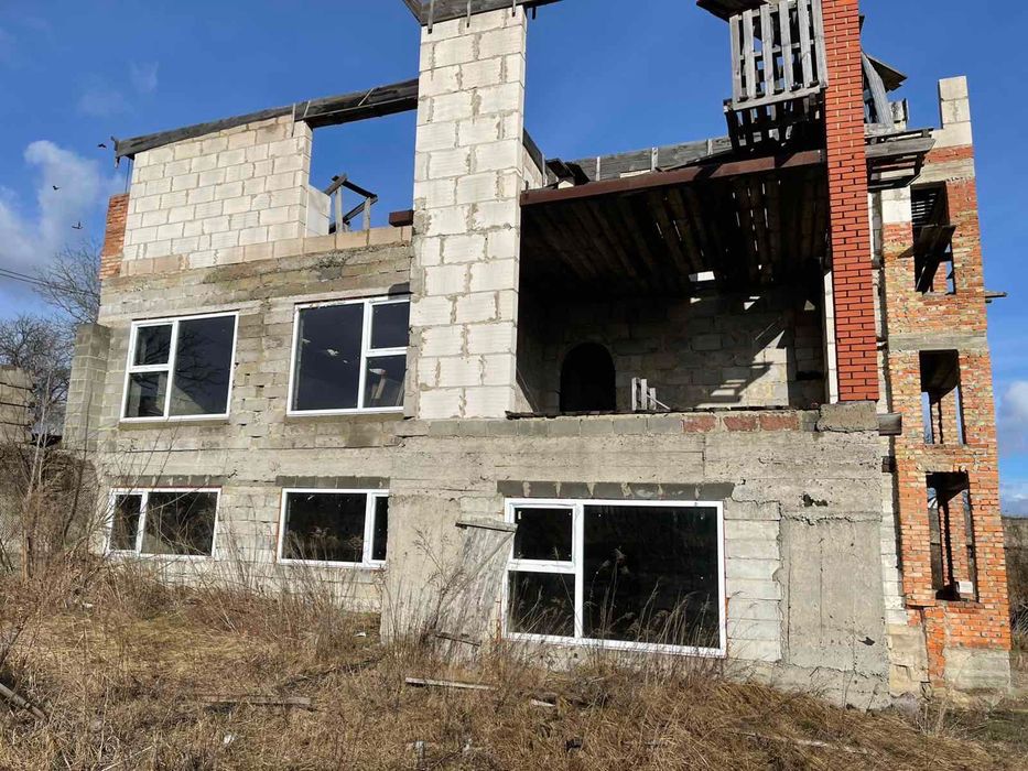 Терміновий продаж будинку