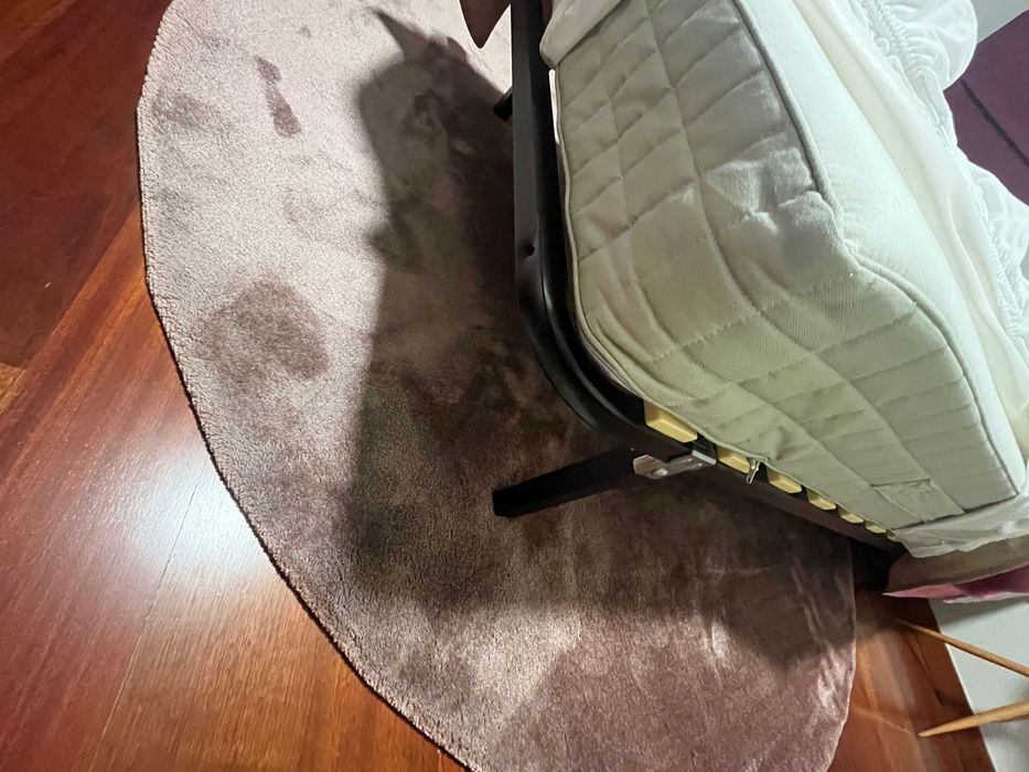 Estrado ikea com pés e com colchão 90x200