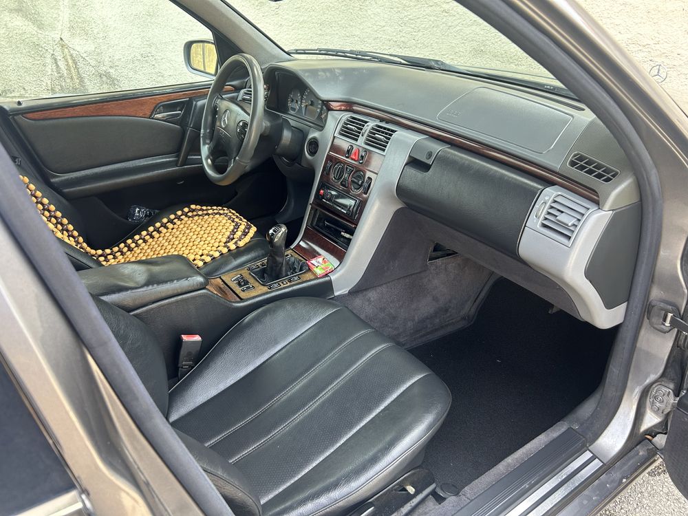 Mercedes E220cdi cx de 6velocidades