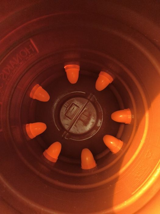 Karmnik zasypnik dla kur