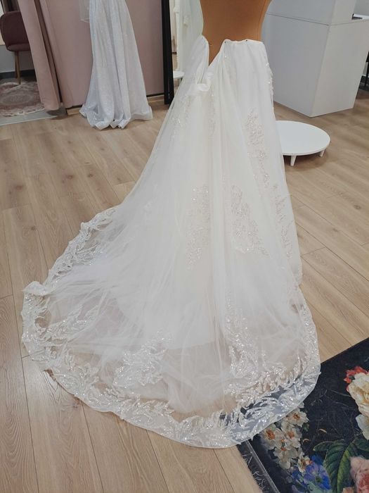 Nowa bogato zdobiona spódnica dopinany tren do sukni ivory