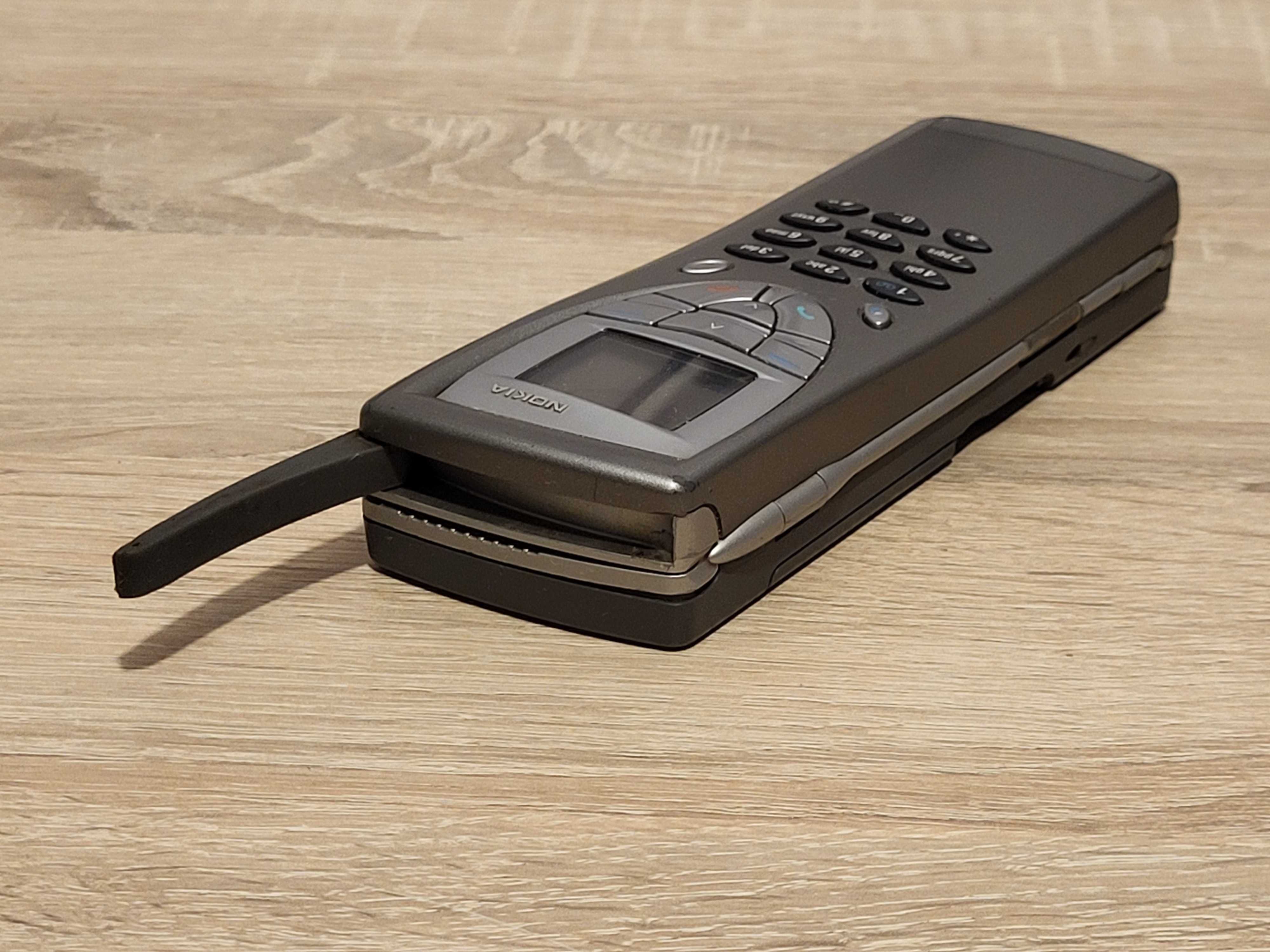 Nokia 9210 Communicator RAE-3N stary telefon palmtop komputer