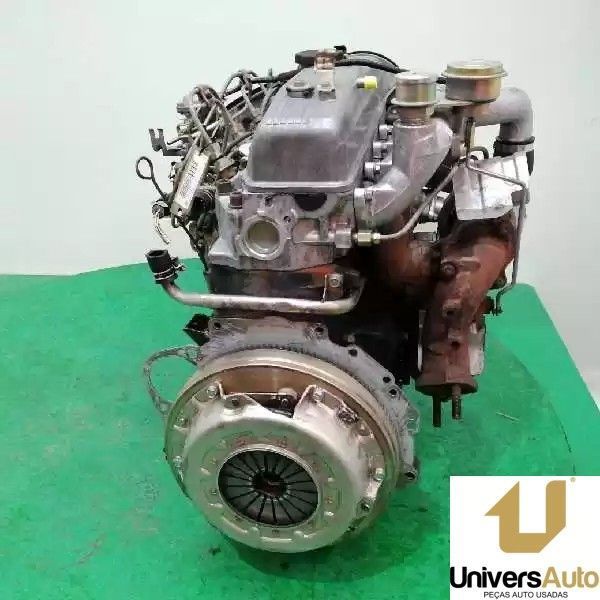 MOTOR COMPLETO MITSUBISHI MONTERO CANVAS TOP 1985 -4D55T