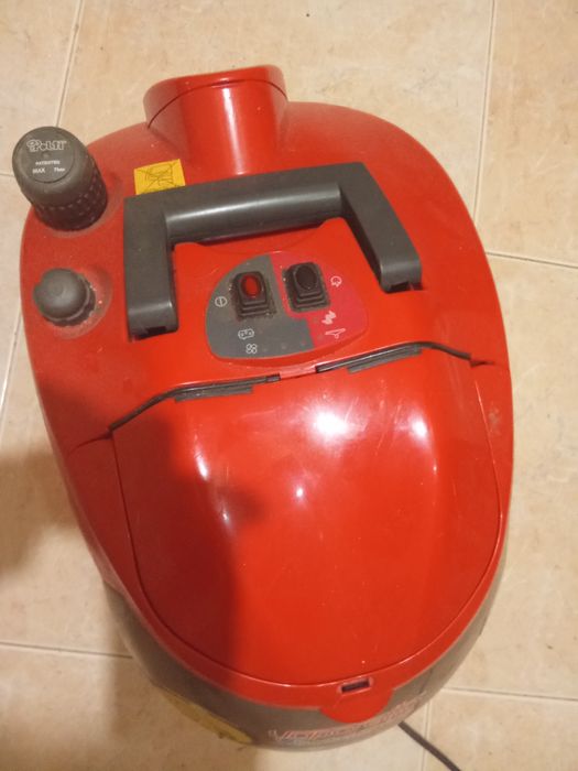 Aspirador Polti com Ferro de engomar