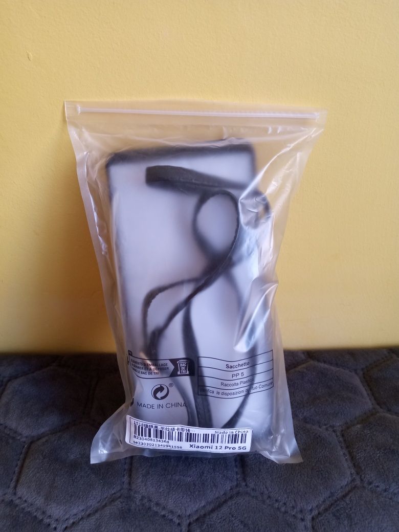 etui na telefon Xiaomi 12 Pro 5G