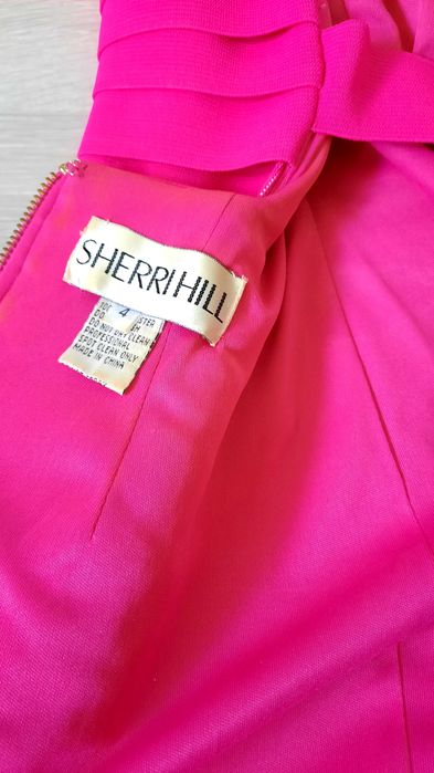 Коктейльна сукня