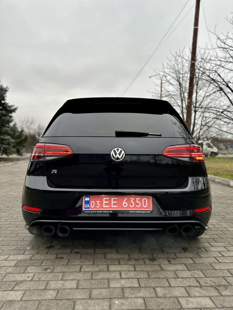 Volksvagen Golf R