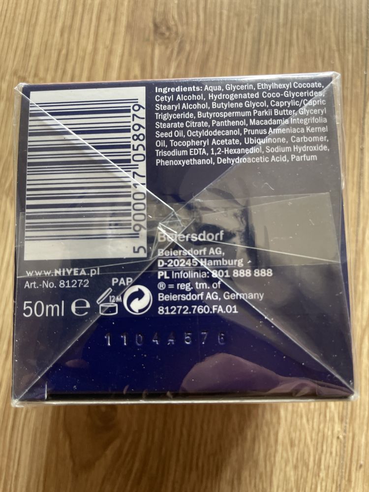 Kremy Nivea 45+ przeciwzmarszczkowy na noc i na dzień