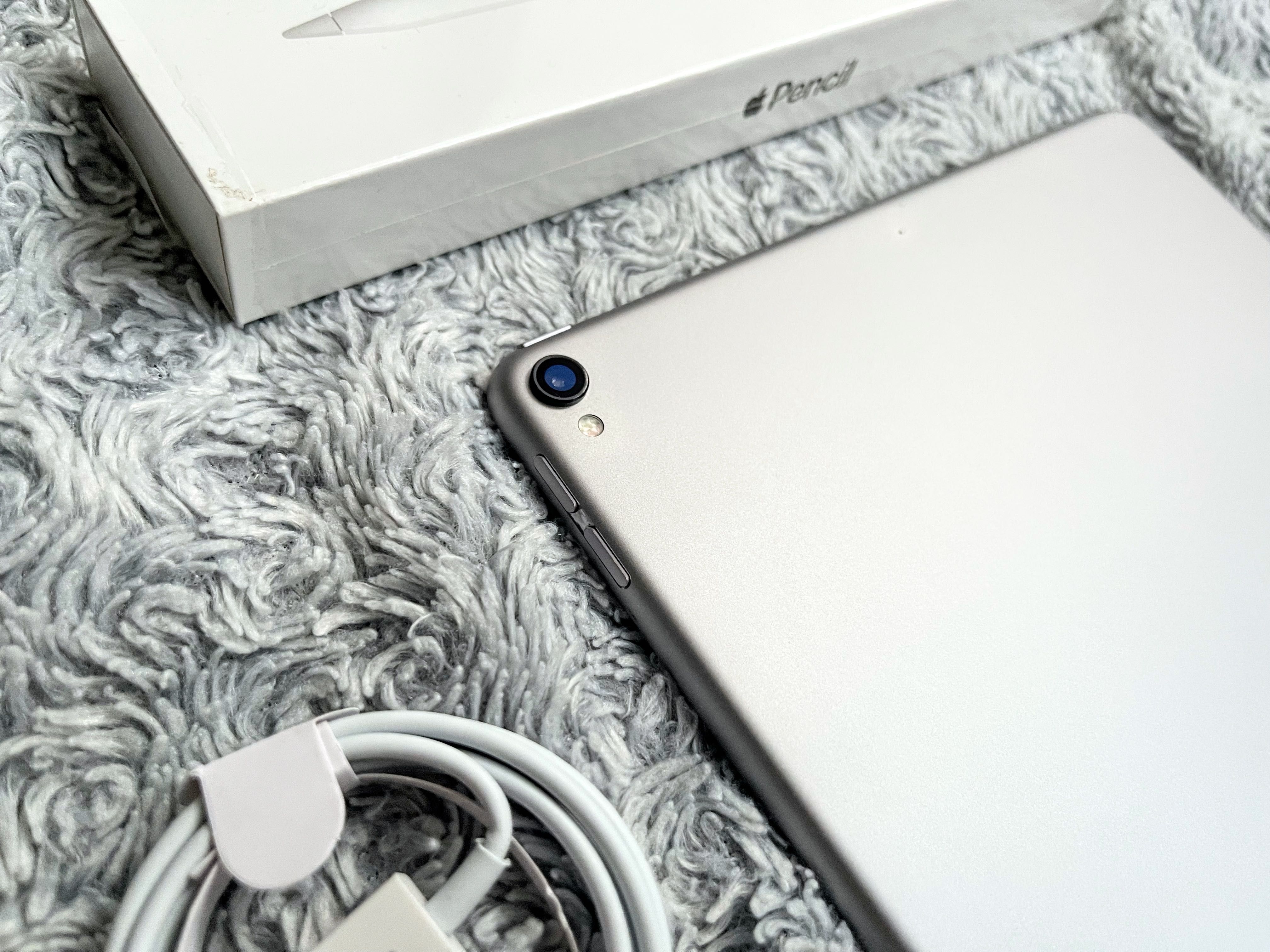 IPad Pro 10.5 (256 gb) wi-fi, как новый + стекло! А1701