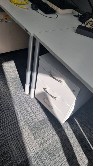 Biurko szare 140x80 biurka MIKOMAX