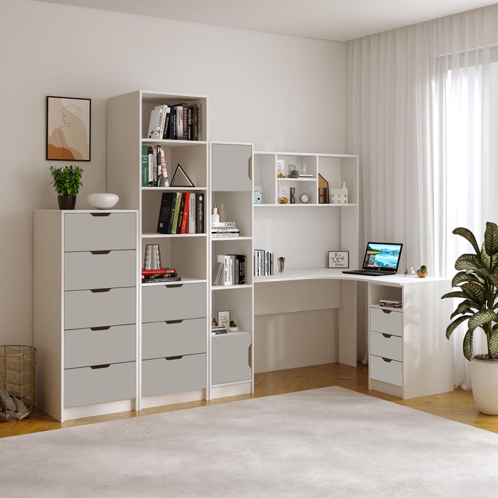 Меблі для дитячої кімнати (ліжко, комод, шафа, стіл письмовий)