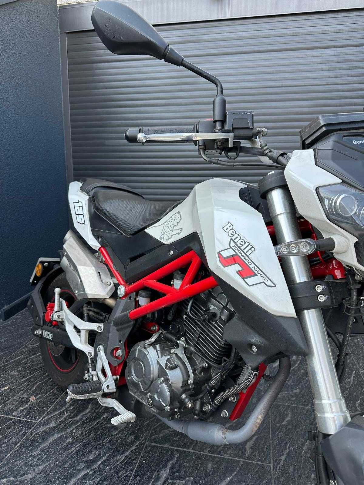 Benelli TNT 125 cc 2020